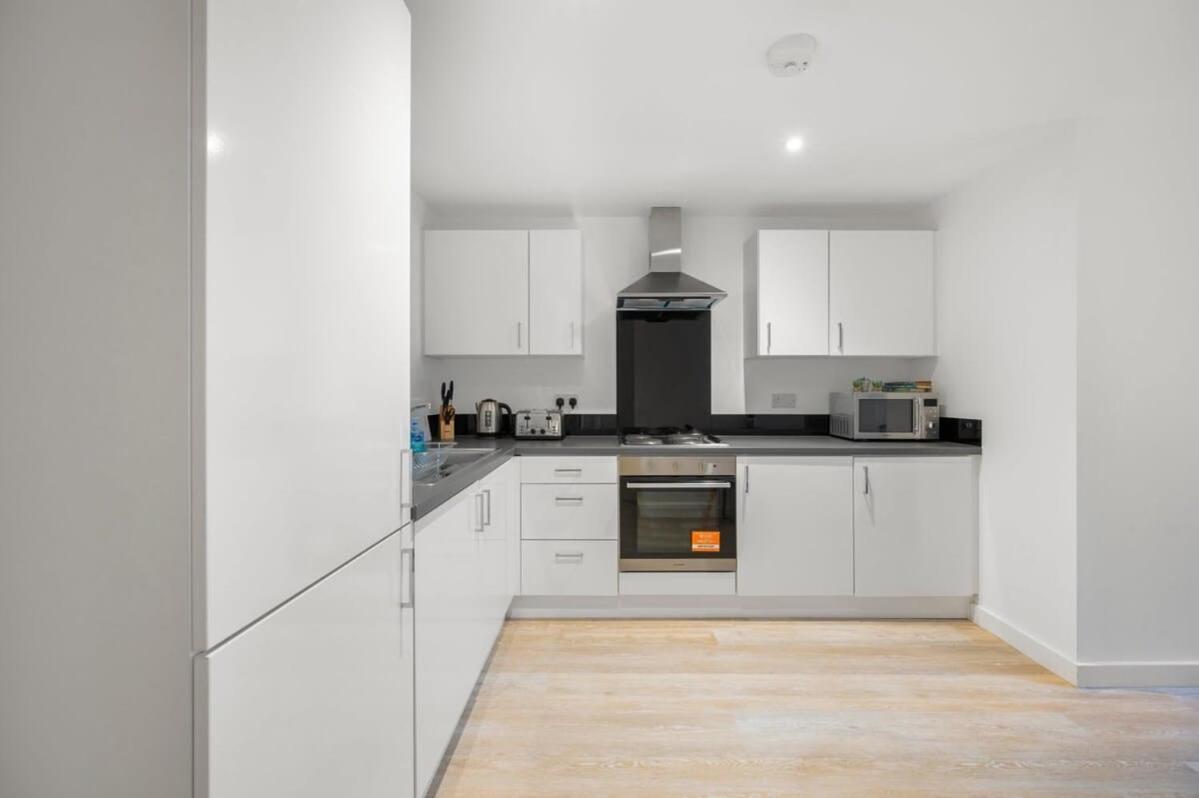 A Lovely 2 Bedroom Apartment In The Heart Of Preston Preston  Buitenkant foto